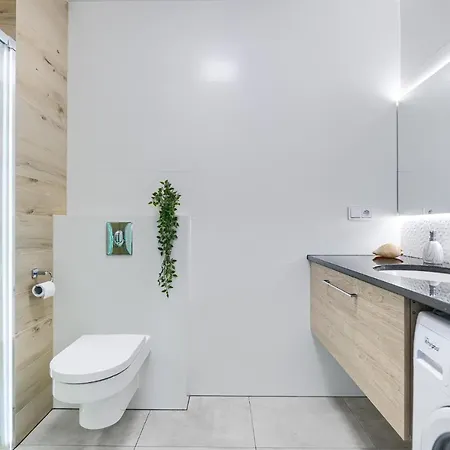 Exclusive View Apartment *