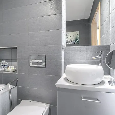 Exclusive View Apartment